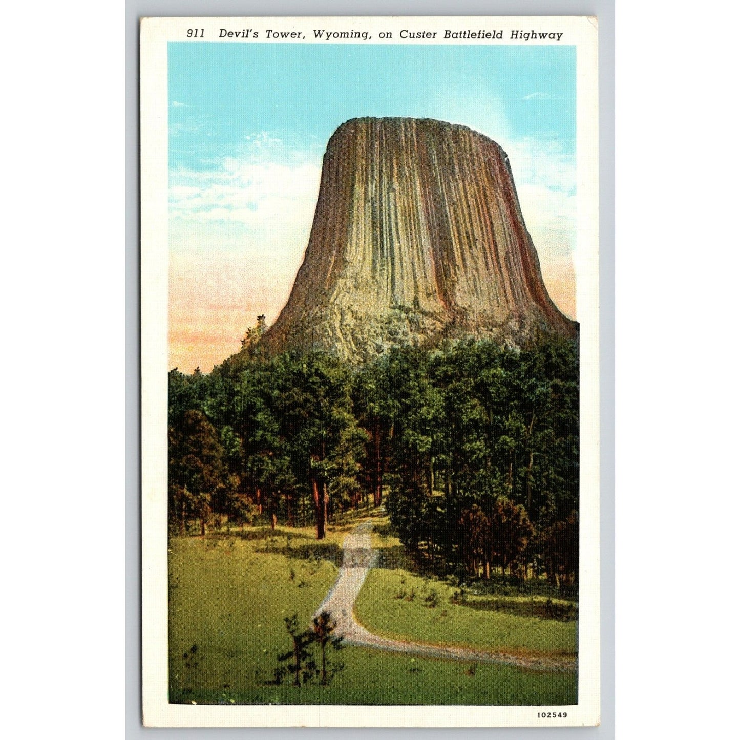 Postcard WY Devils Tower On Custer Battlefield Highway Linen UNP A16