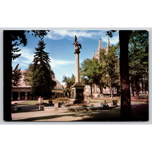 Postcard UT Salt Lake City Sea Gull Monument Temple Square Chrome UNP A20