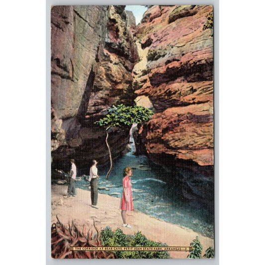 Postcard AR Petit Jean State Park The Corridor At Bear Cave Linen UNP A11