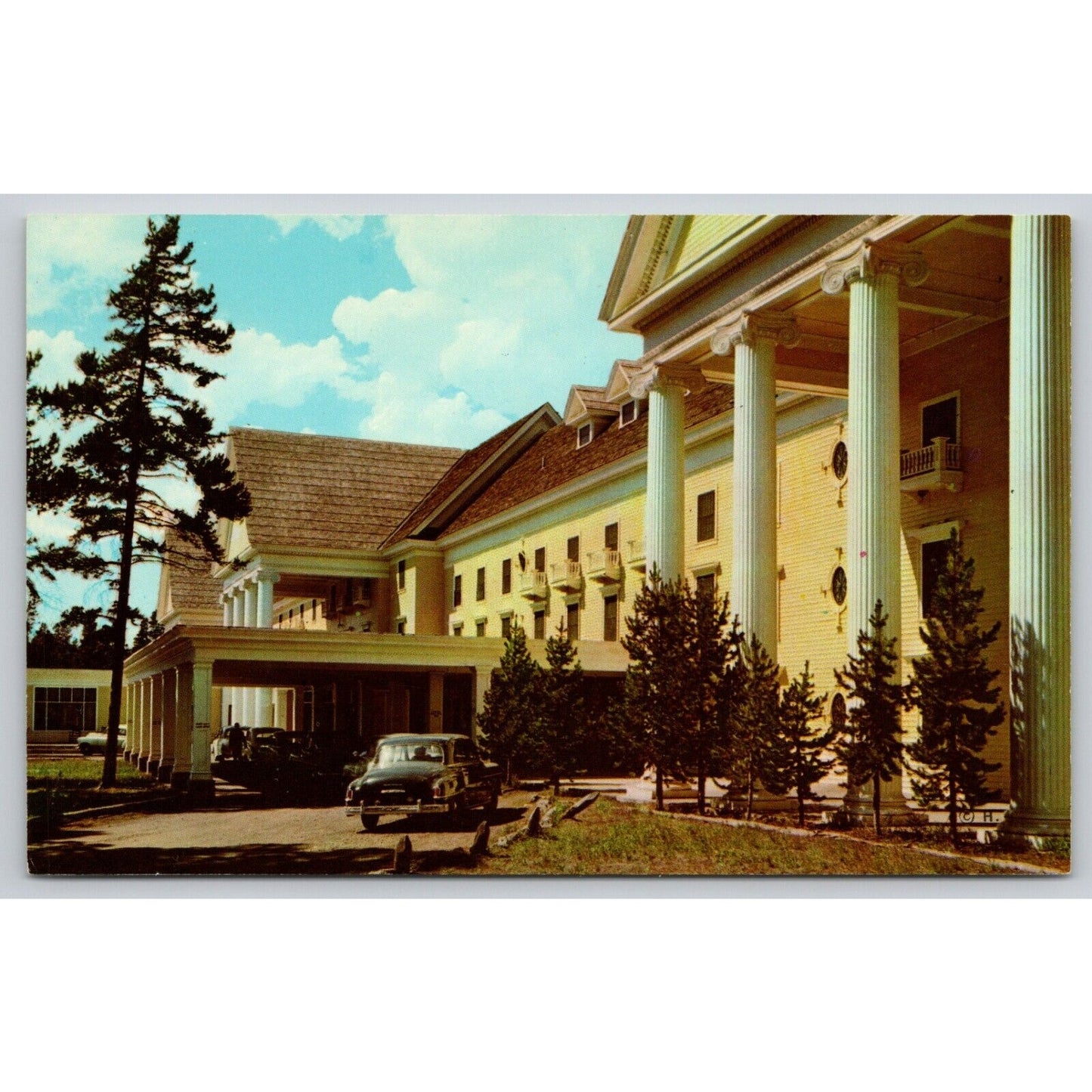 Postcard WY Yellowstone National Park Lake Hotel UNP B28