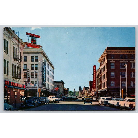 Postcard WY Cheyenne Capitol Avenue Looking North State Capitol In Background B7