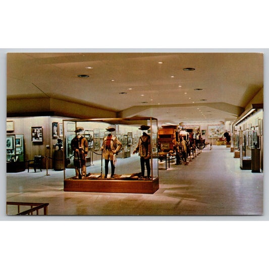 Postcard WY Cody Buffalo Bill Museum Historical Center UNP B7