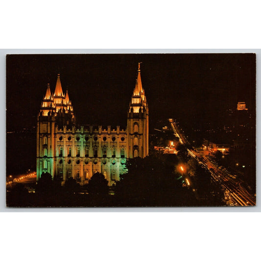 Postcard UT Utah Salt lake City Mormon Temple At Night Chrome UNP A19