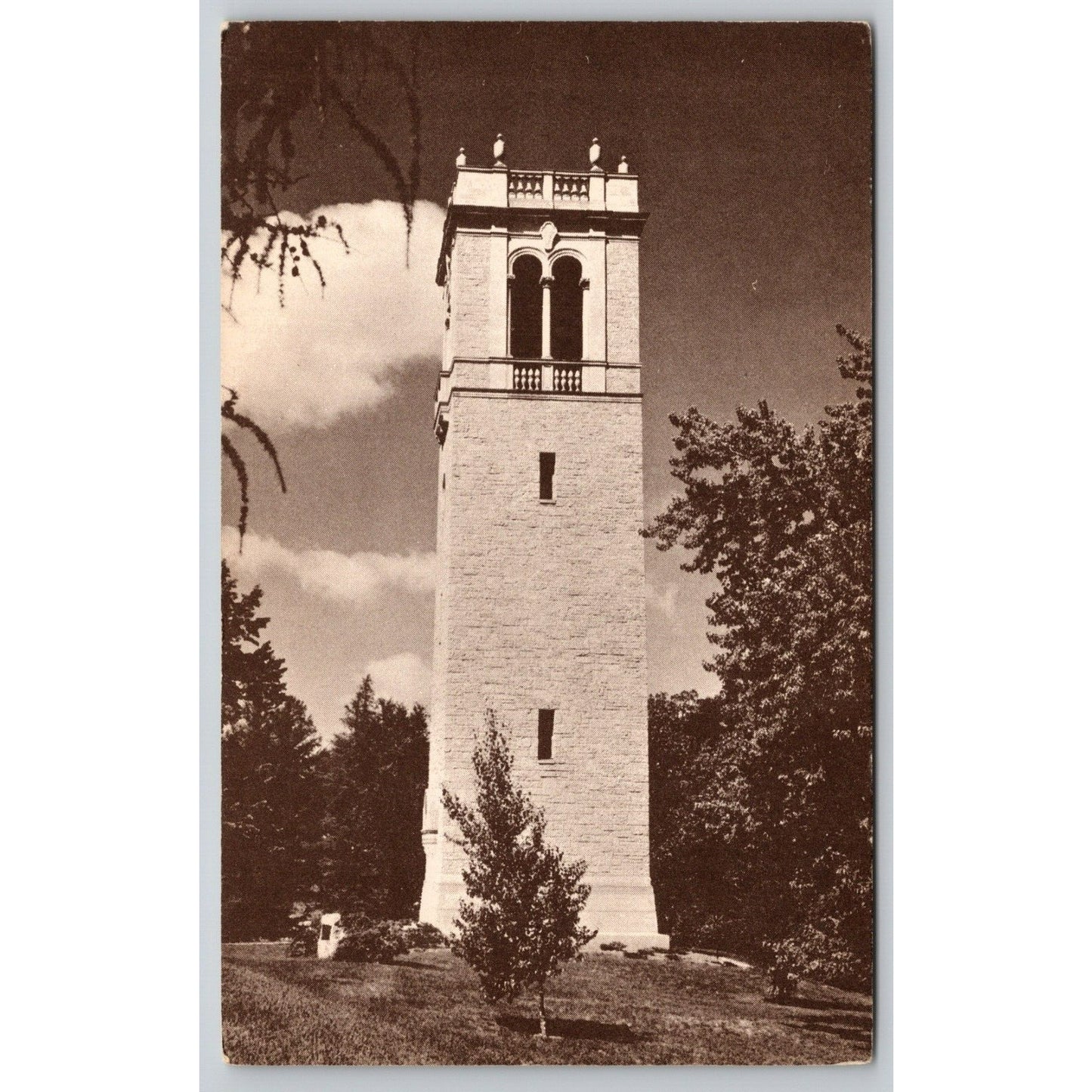 Postcard WI Madison The Carillon Tower On University Campus UNP B3