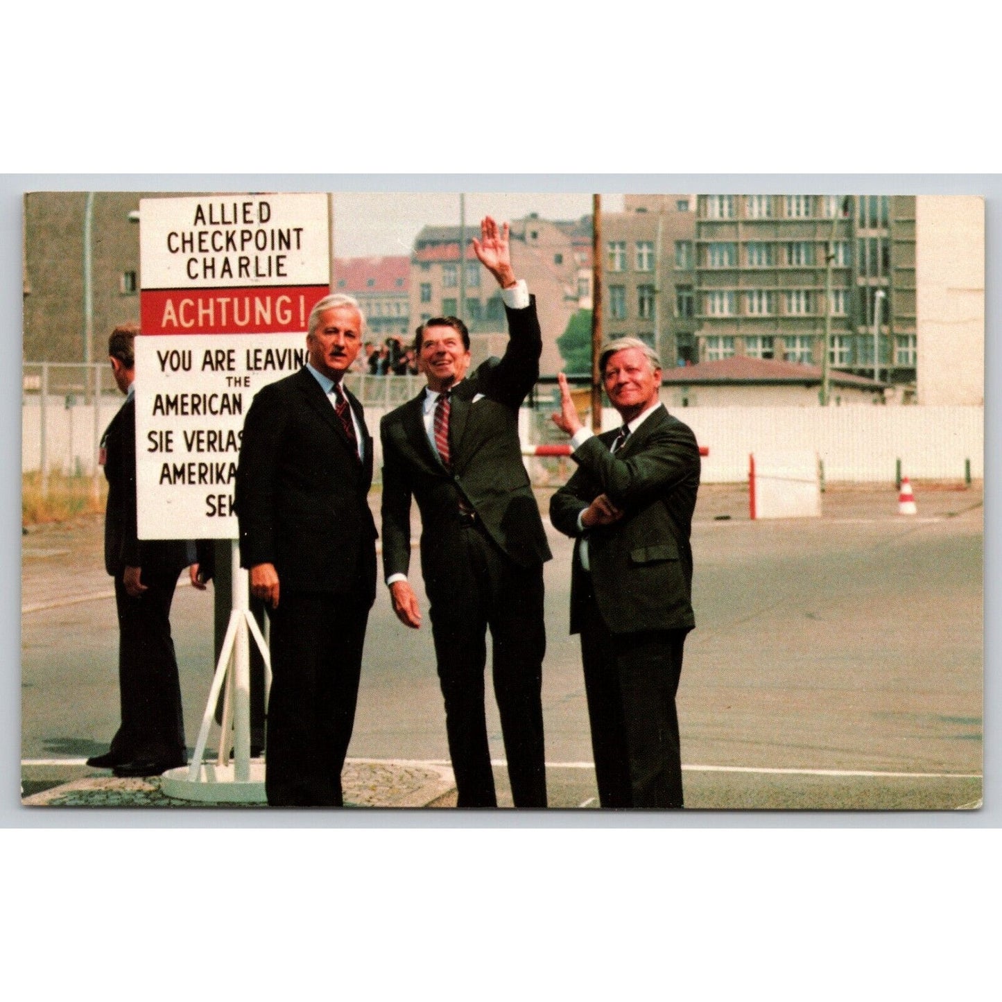 Postcard West Germany President Reagan At The Iron Curtain Berlin Wall UNP B10