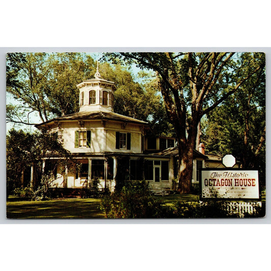 Postcard WI Hudson The Historic Octagon House