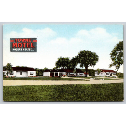 Postcard WI Milwaukee Towne Motel