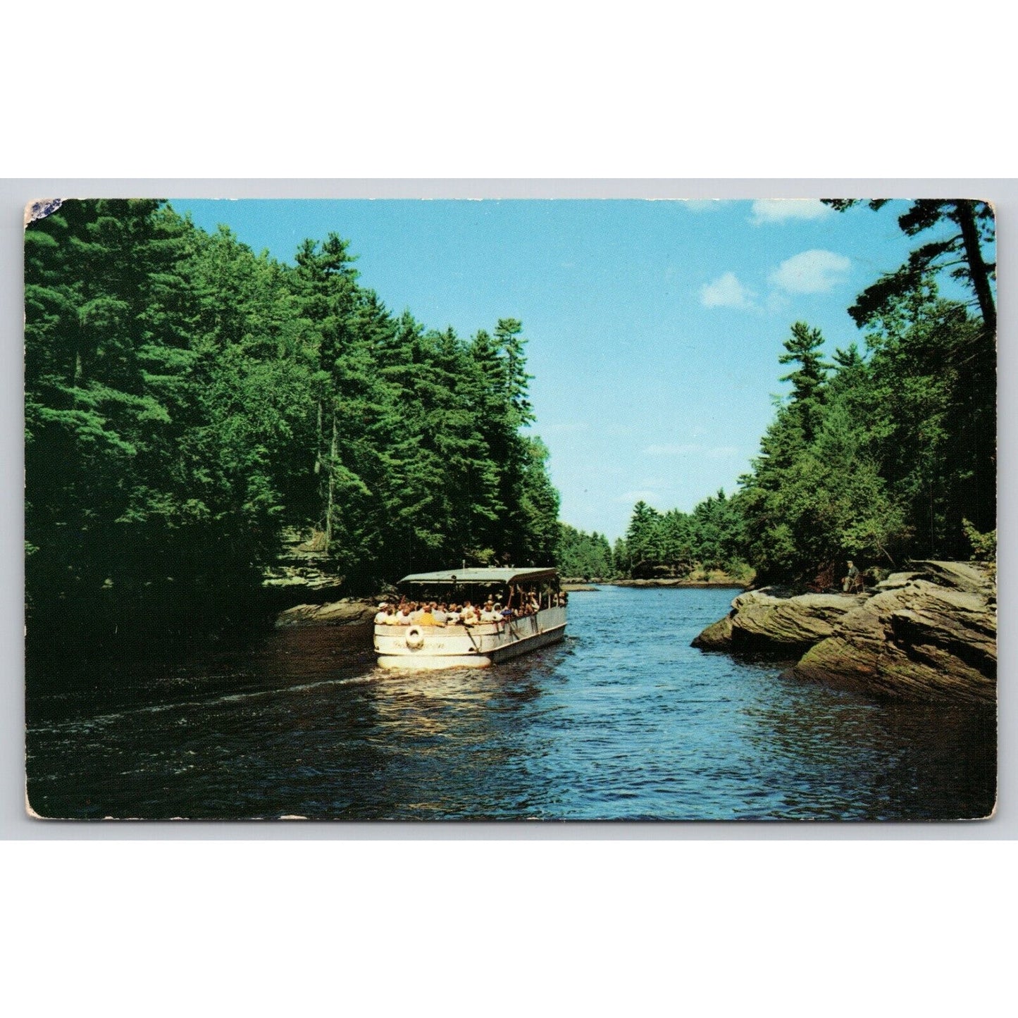 Postcard WI Wisconsin Dells The Dell Queen Boat